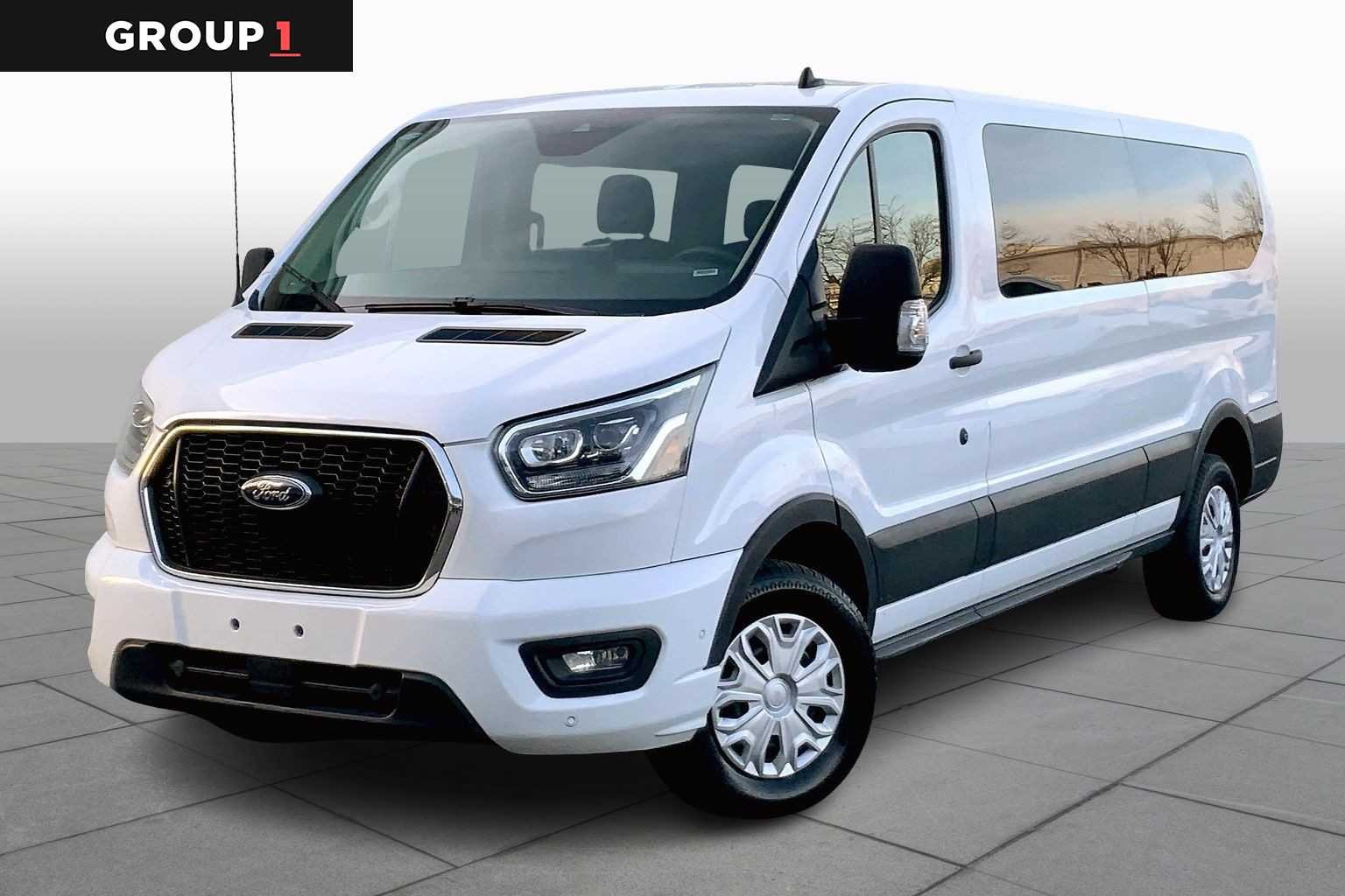 2023 Ford Transit Passenger 350 XLT Low Roof LB RWD