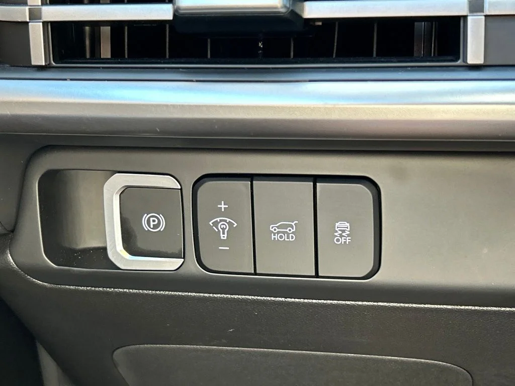 Certified Used 2026 White Hyundai SEL image 30