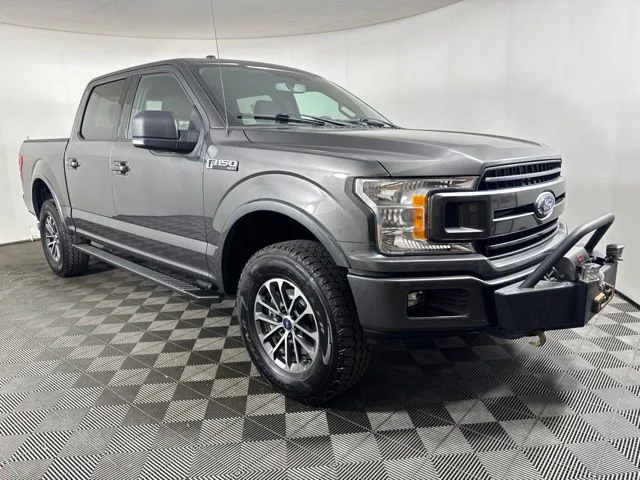 Used 2018 Magnetic Metallic Ford XLT image 1