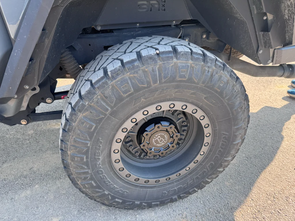Used 2020 Sting-Gray Clearcoat Jeep Sport image 9