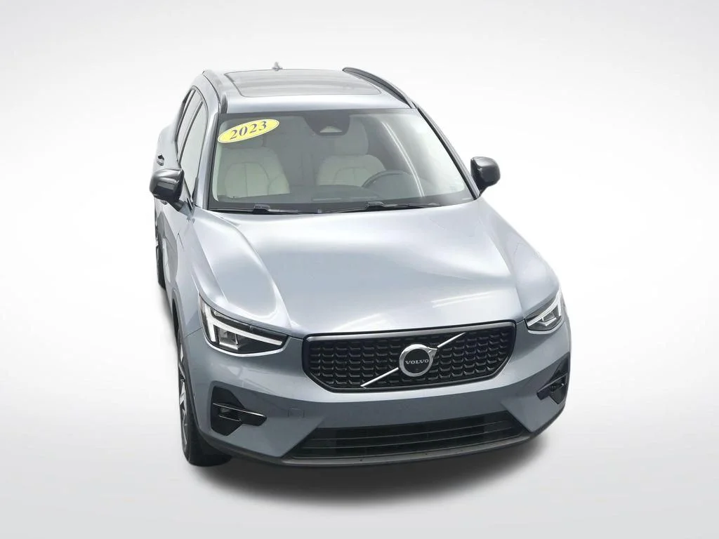 Certified Used 2023 Blue Volvo Ultimate image 31