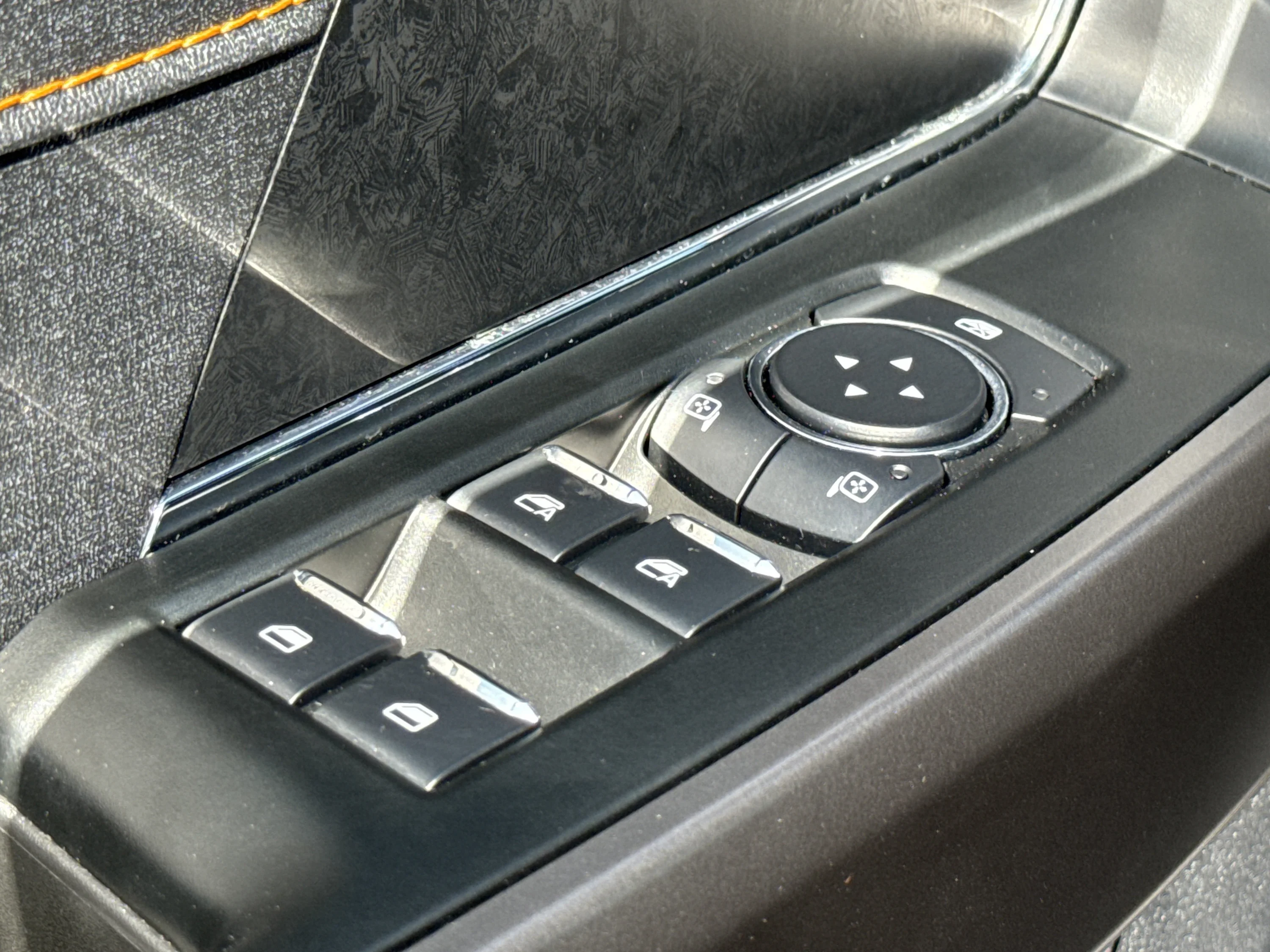 Used 2025 Carbonized Gray Metallic Ford Tremor image 23
