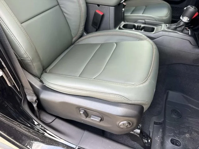New 2026 Black Jeep Mojave X image 14
