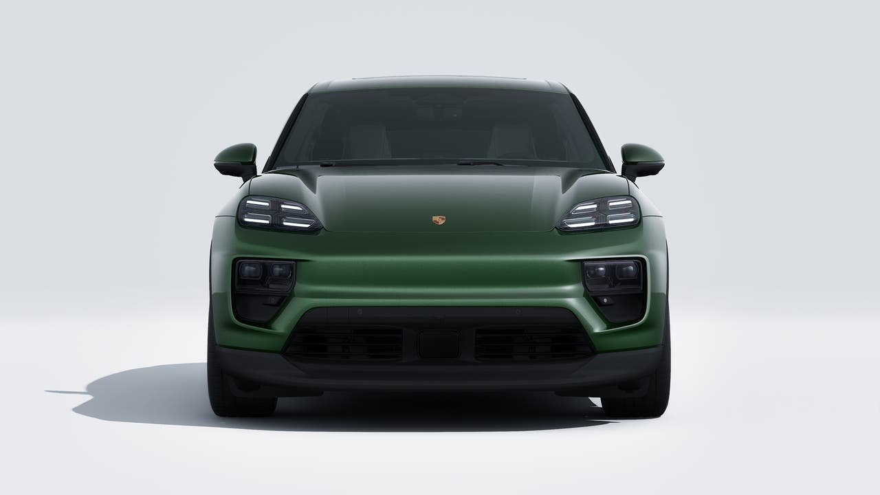 New 2026 Oak Green Metallic Neo Porsche Electric image 8