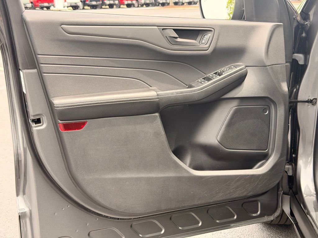 Used 2025 Gray Ford Active image 25