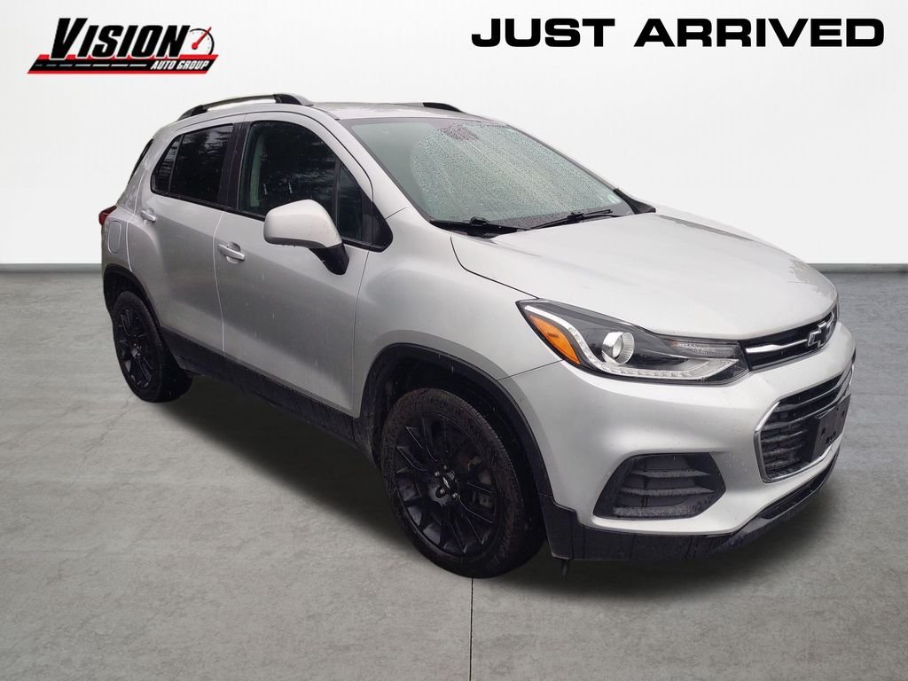 Used 2022 Silver Chevrolet LT image 7