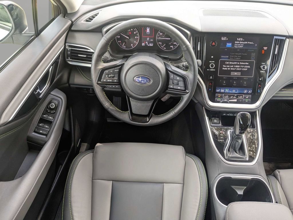 Used 2025 White Subaru Onyx Edition image 17