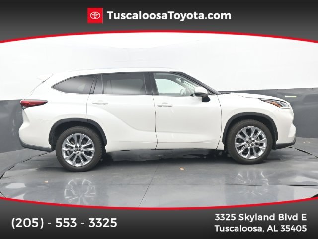 Used 2020 Blizzard Pearl Toyota Limited image 1