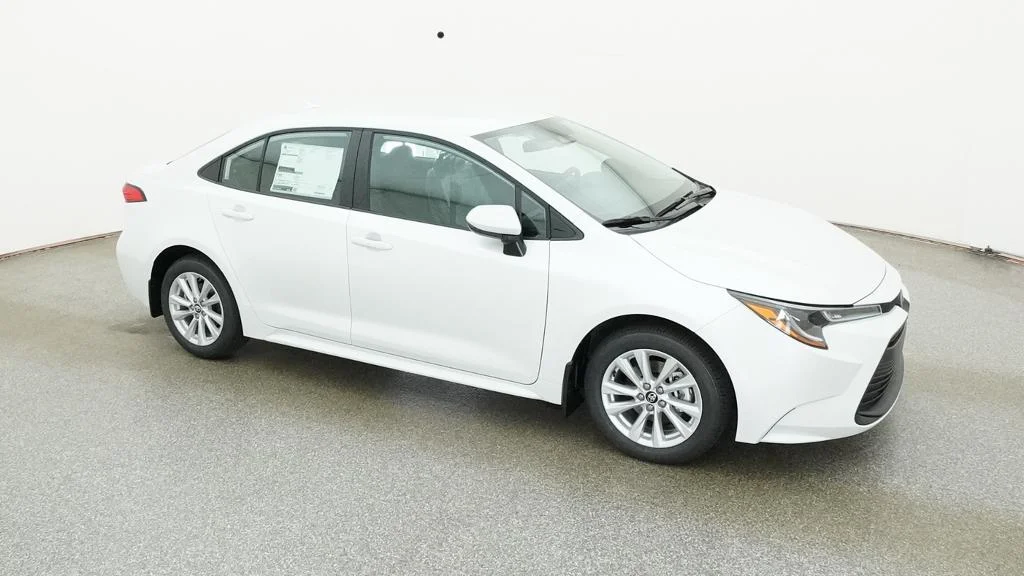 New 2027 Wind Chill Pearl Toyota LE image 12