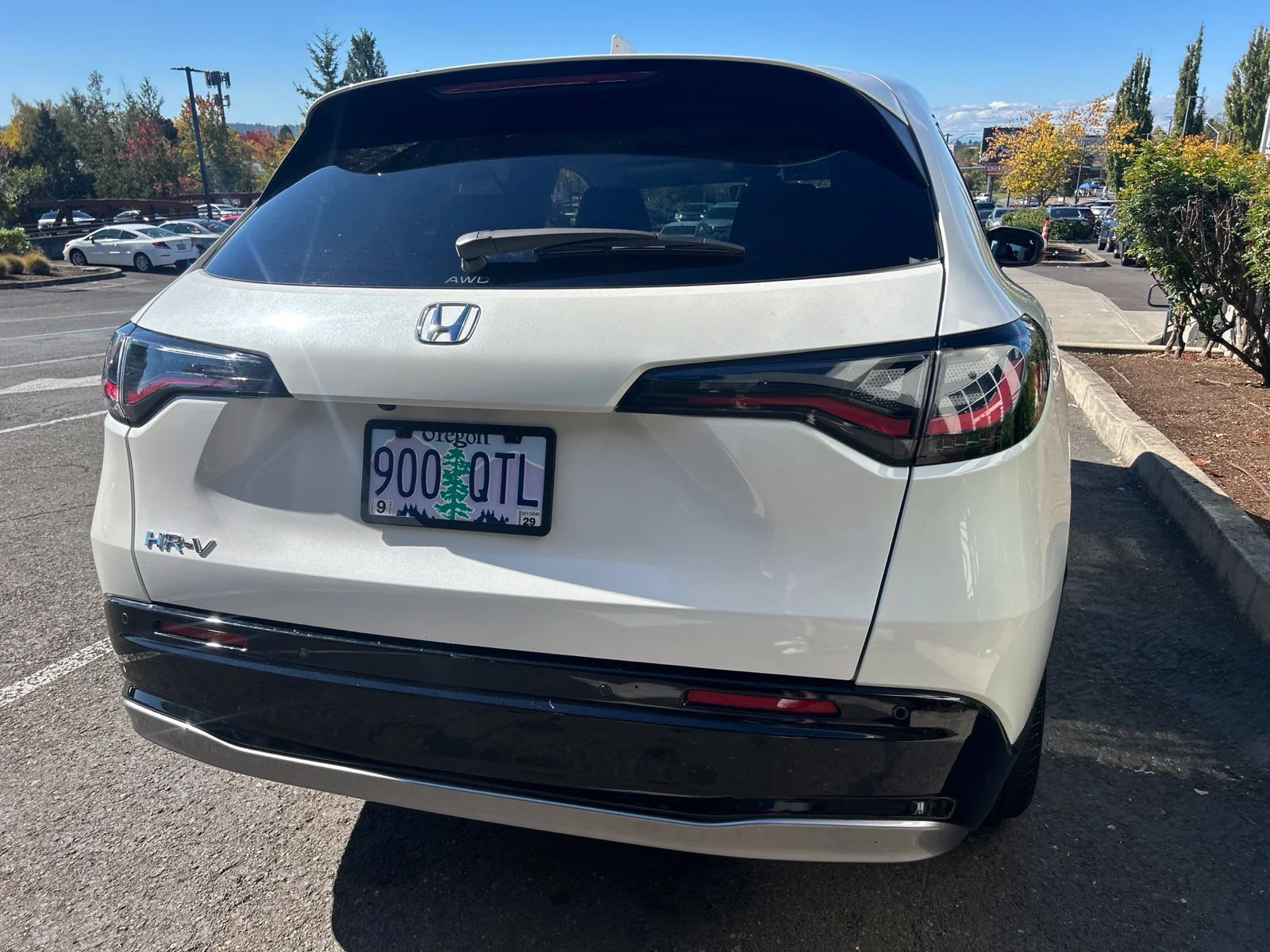 Used 2026 Platinum White Pearl Honda EX-L image 5