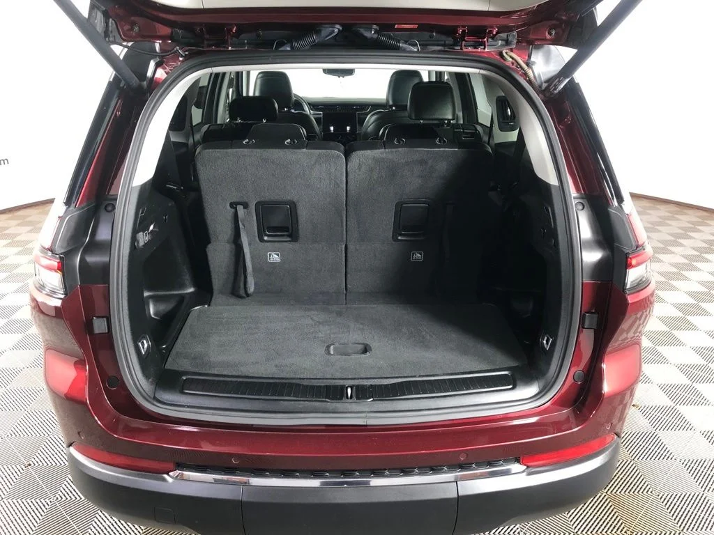 Used 2023 Red Jeep Limited image 20
