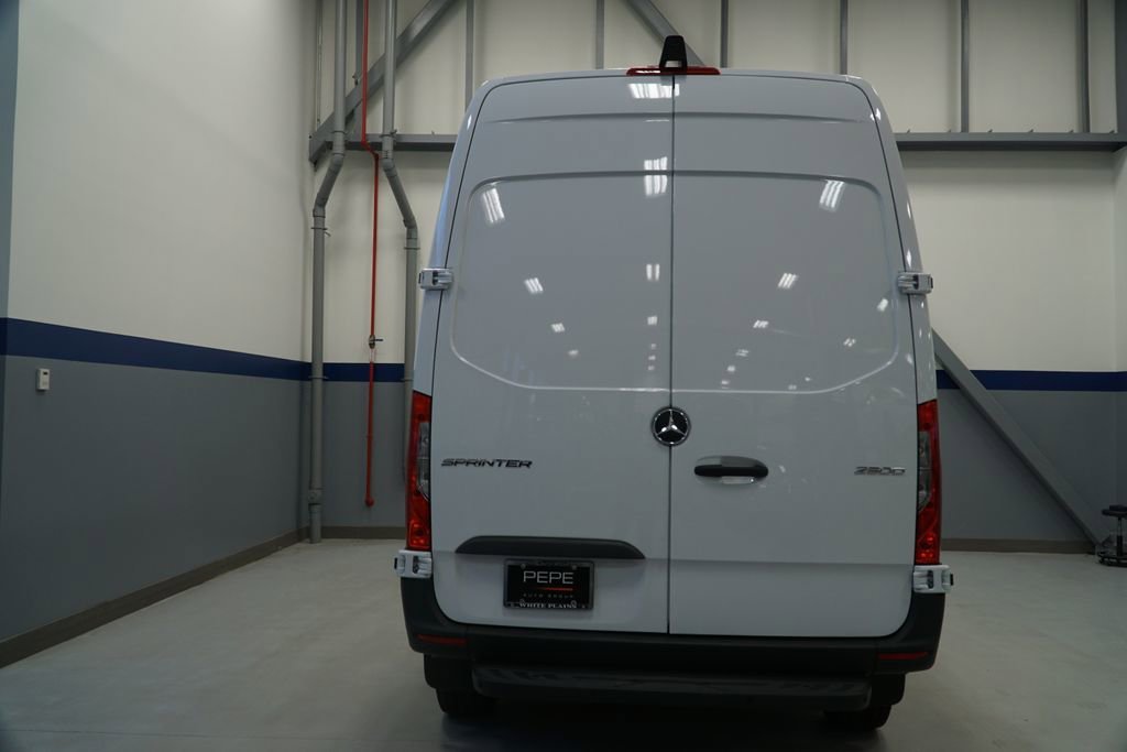 New 2026 Arctic White Mercedes-Benz Cargo 144 WB image 22