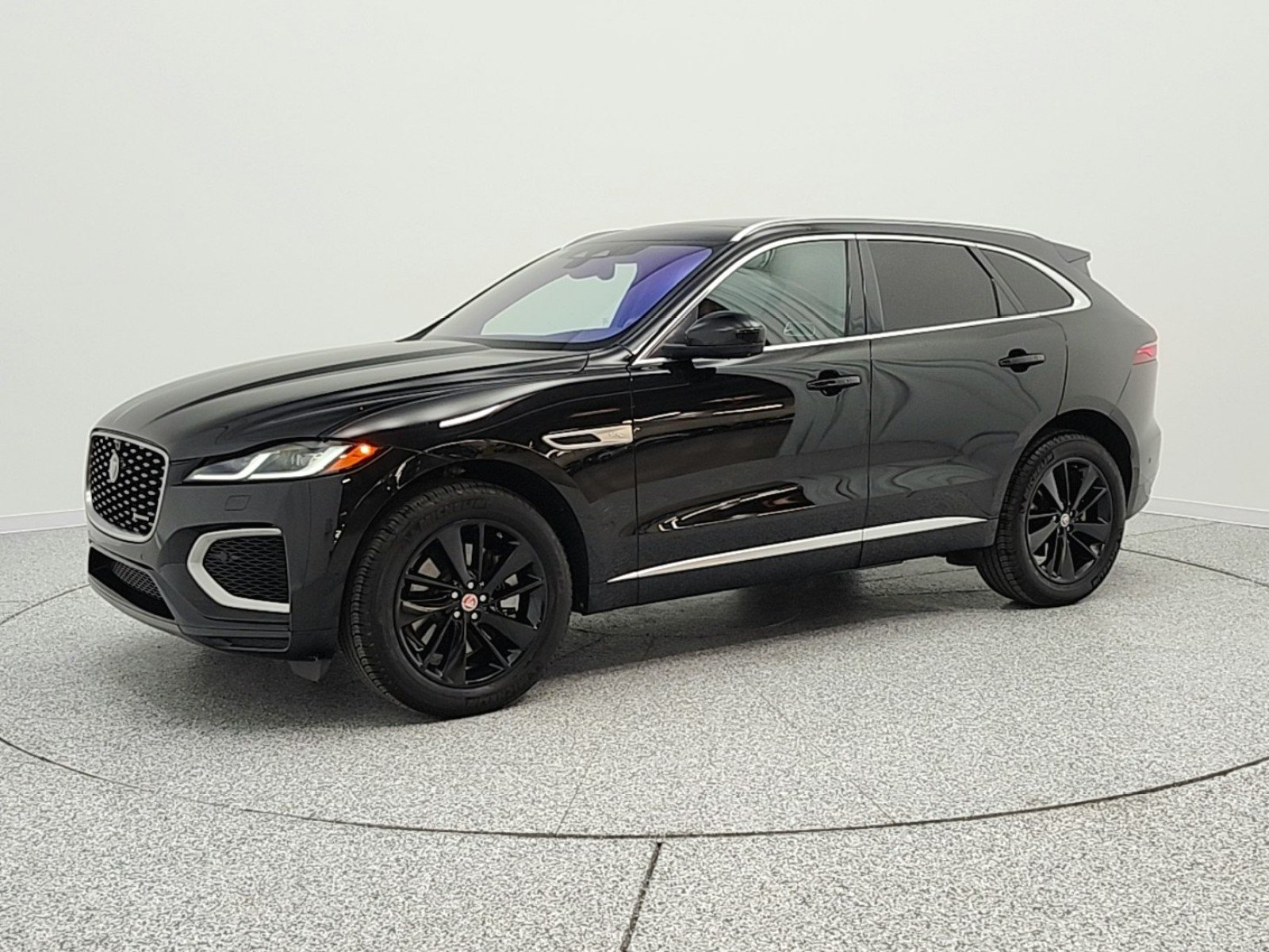 2021 Jaguar F-PACE P400 R-Dynamic S's photo