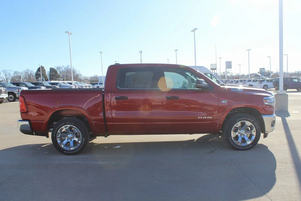 New 2026 Molten Red Pearl-Coat Exterior Paint RAM Big Horn/Lone Star image 2