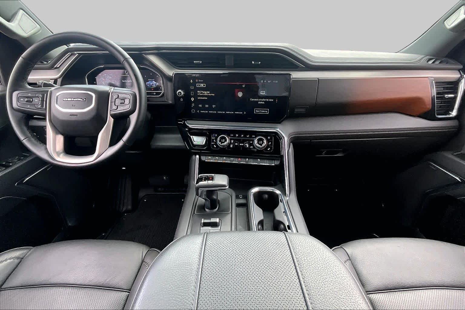 Used 2025 Onyx Black GMC Denali image 16