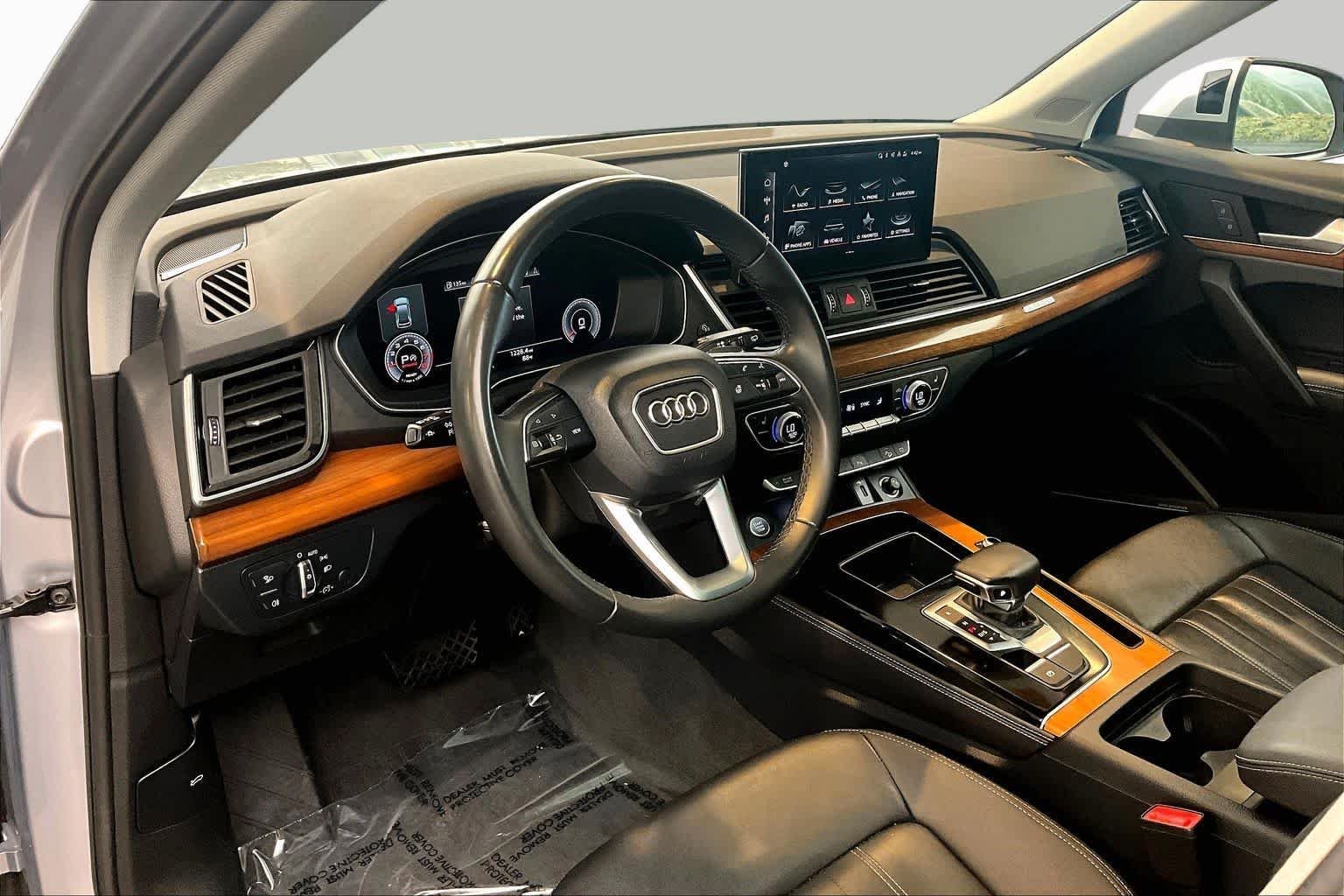 Used 2023 Florett Silver Metallic Audi S line Premium Plus image 18