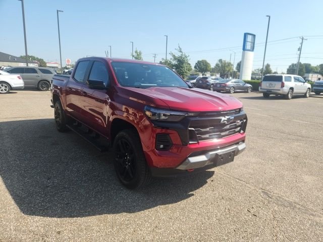 Used 2025 Radiant Red Chevrolet Z71 image 3