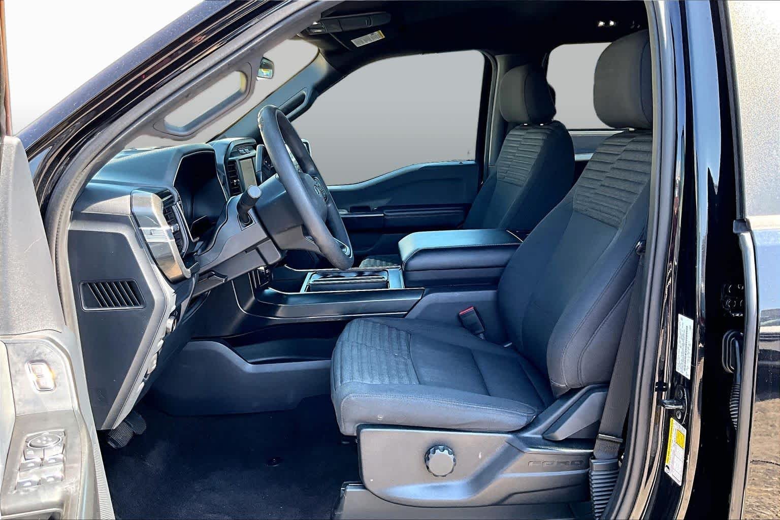 Used 2022 Agate Black Metallic Ford XL image 8