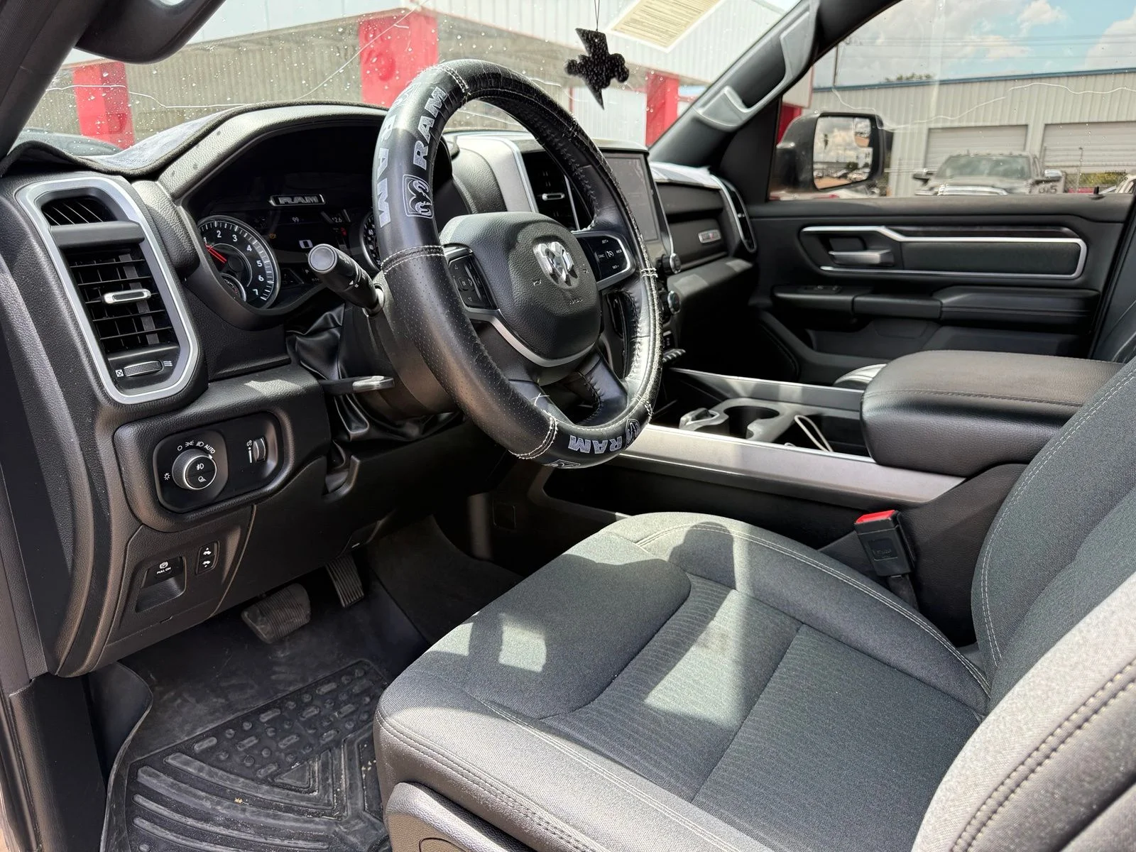 Used 2022 Gray Ram Big Horn/Lone Star image 8