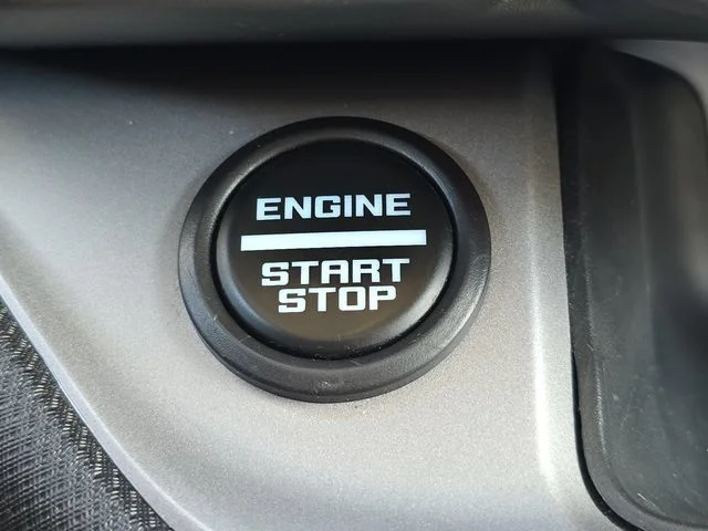 Used 2024 Blue Ford Outer Banks image 30