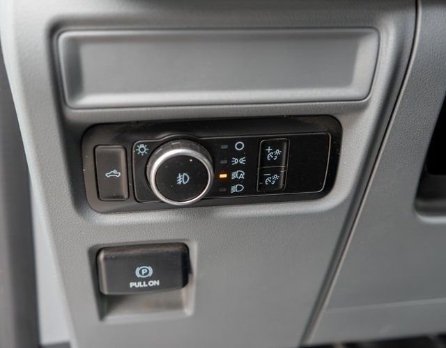Used 2024 Oxford White Ford XLT image 20