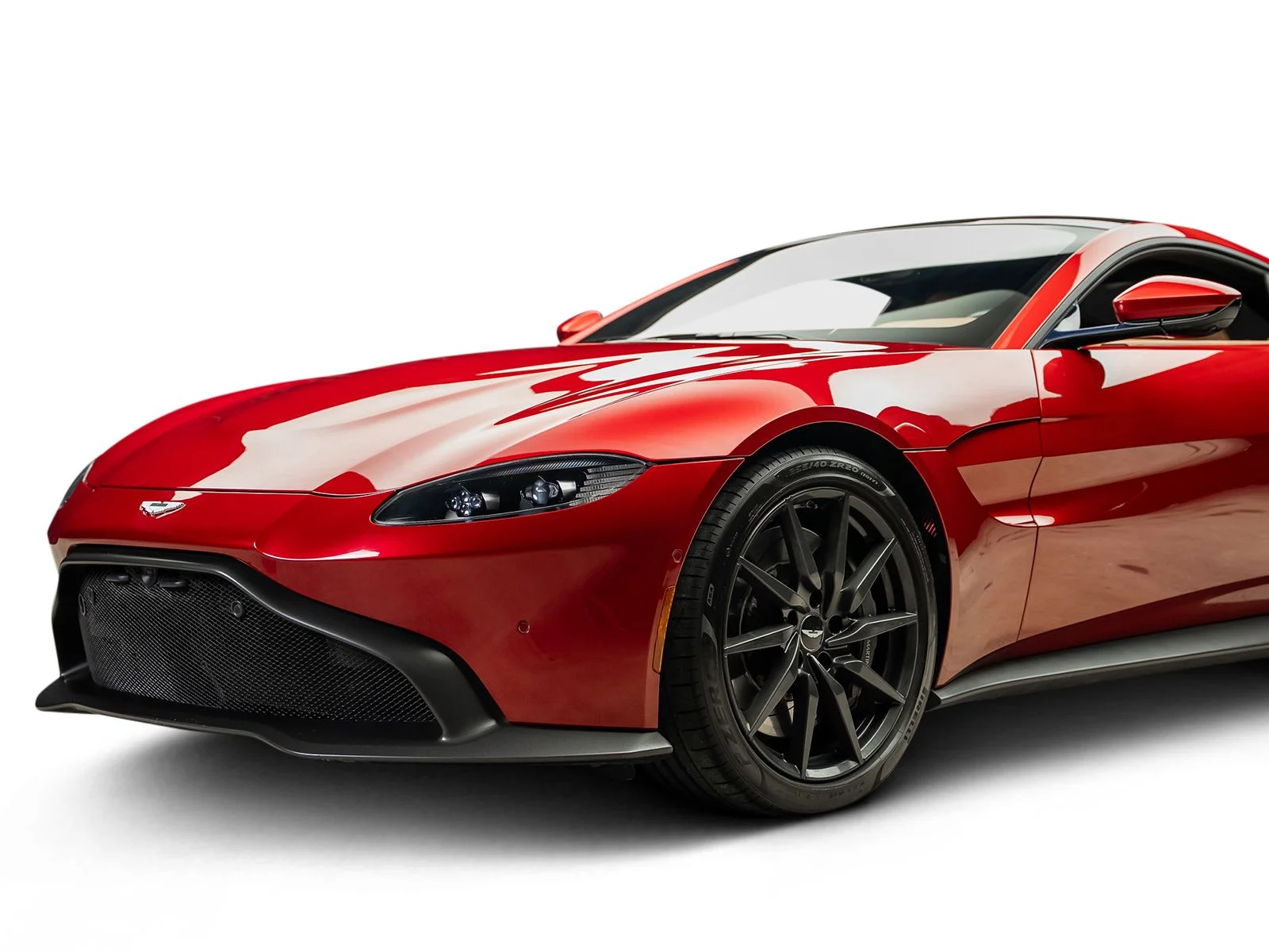 Used 2020 Red Aston Martin Base image 14