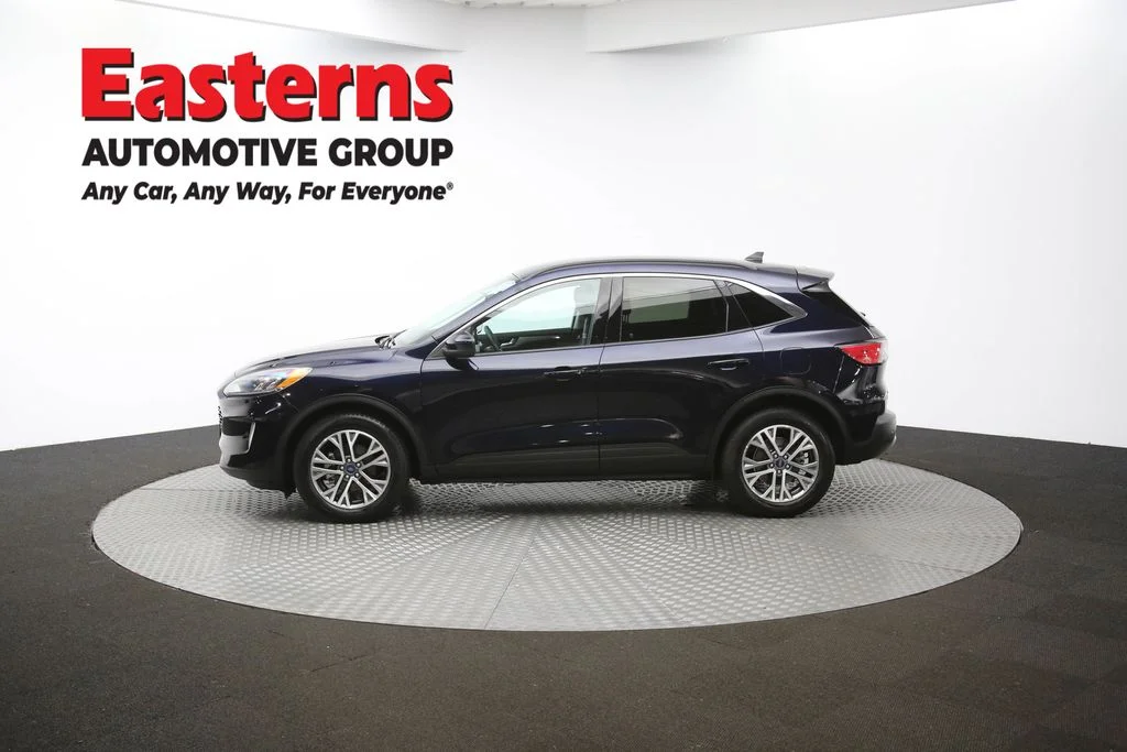 Used 2021 Blue Ford SEL image 59
