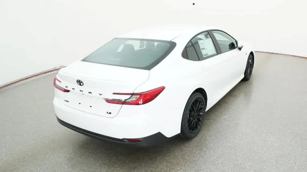 New 2026 Ice Cap Toyota LE image 8