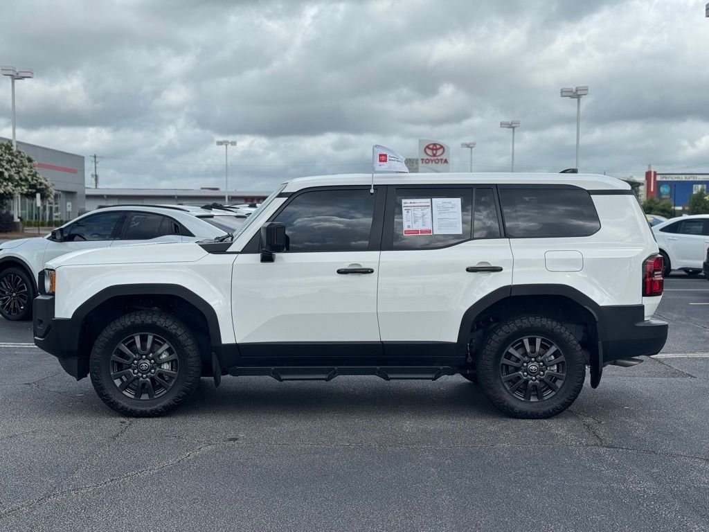 Used 2024 White Toyota 1958 image 7