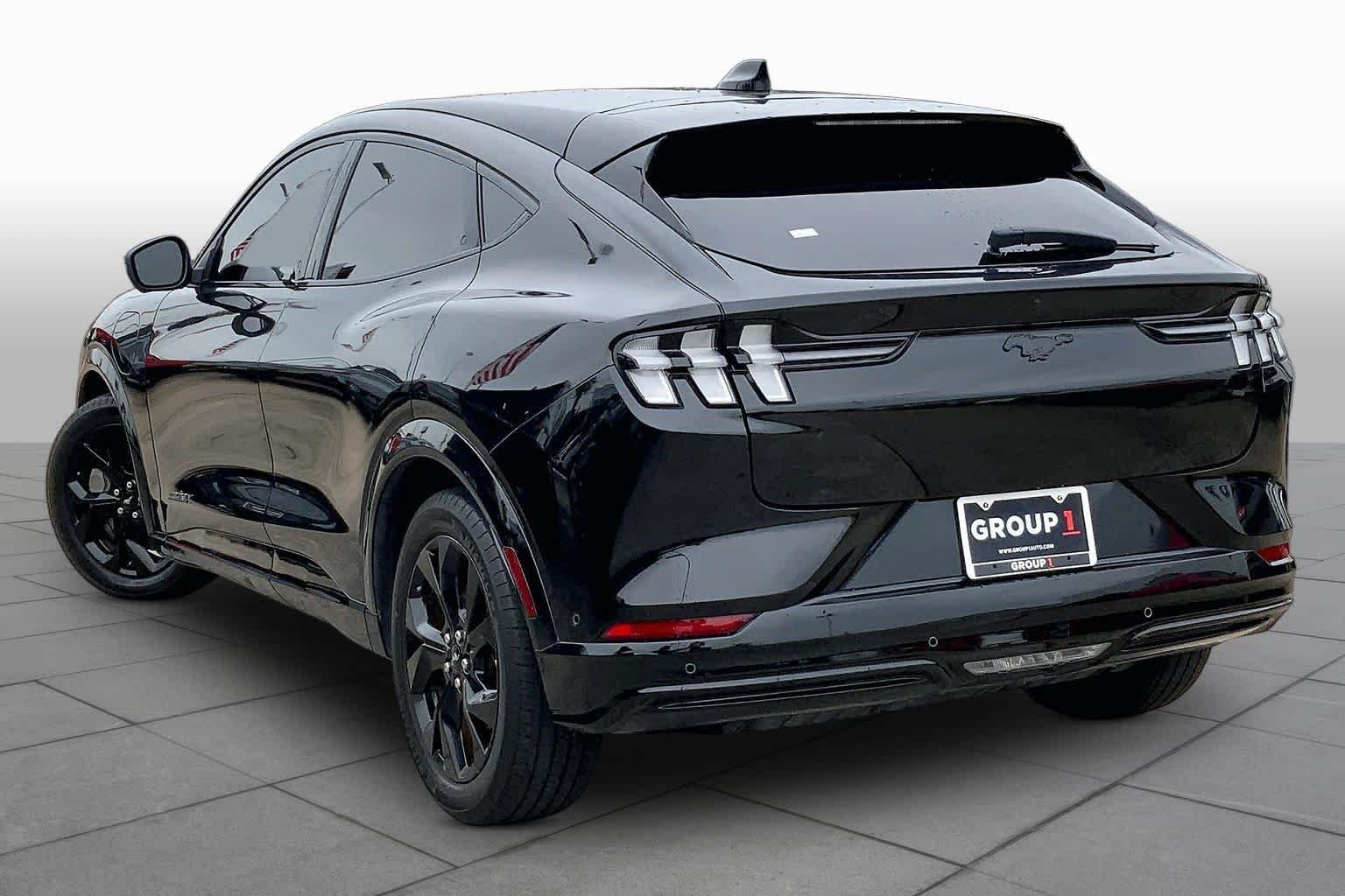 Used 2023 Shadow Black Ford Premium image 10