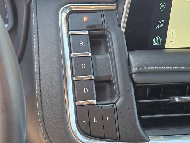 Used 2024 Black Chevrolet Z71 image 26