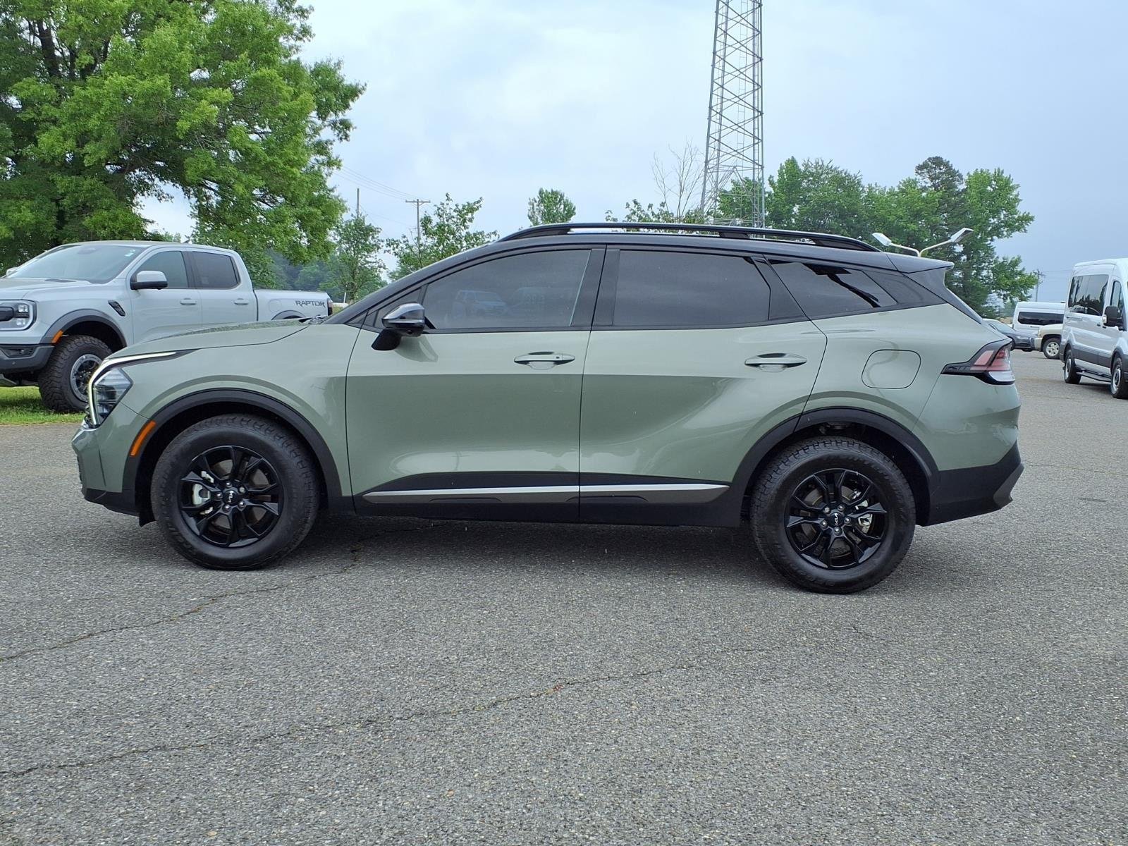 Used 2024 Jungle Green/Ebony Black Roof Kia X-Pro Prestige image 3