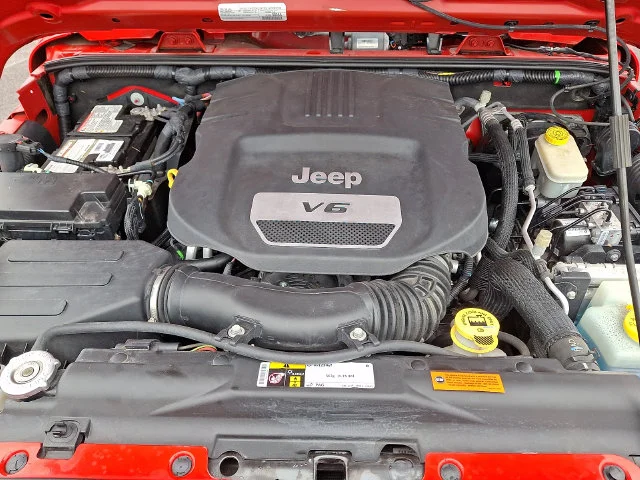 Used 2016 Red Jeep Unlimited Sport image 25