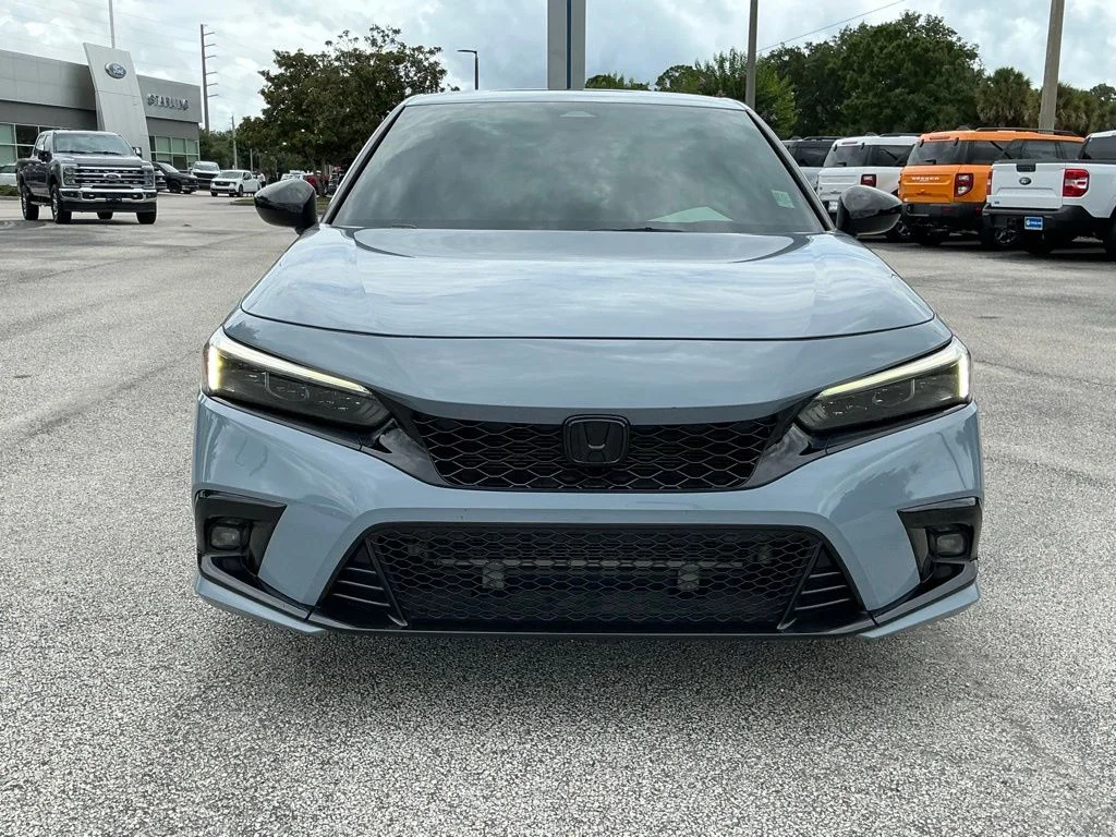 Used 2023  Honda Sport image 17