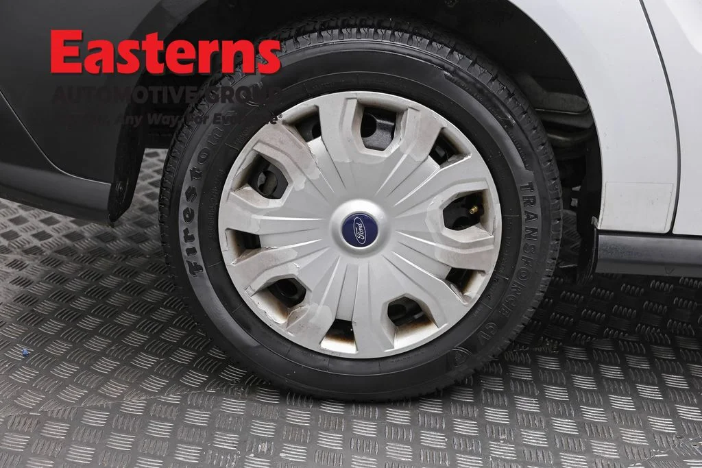 Used 2019 White Ford XL image 30