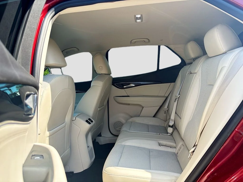 Used 2023 Red Buick Preferred image 18
