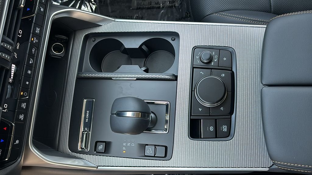 2025 Mazda CX-70 Premium Package - Photo 10