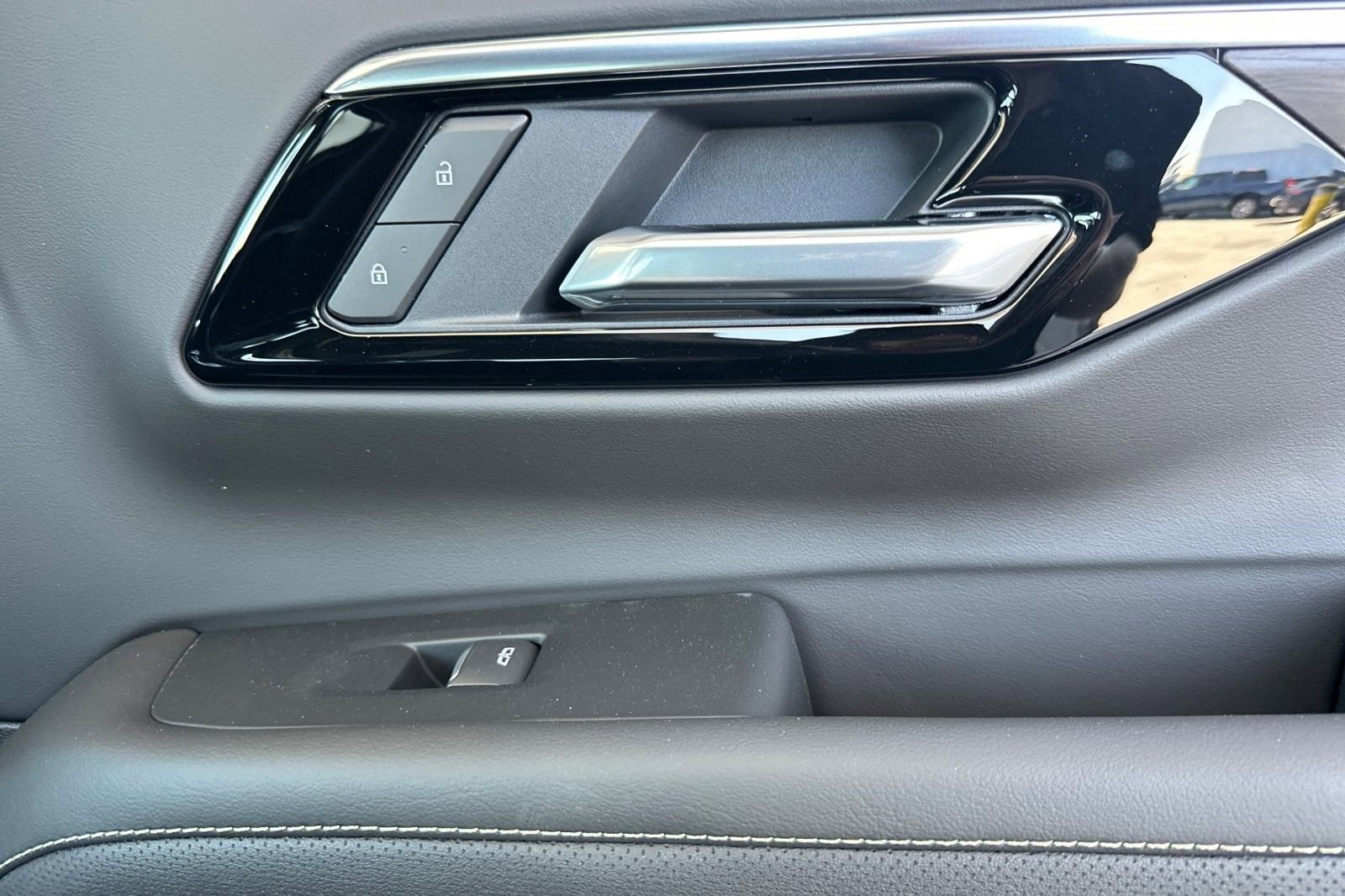 2025 Chevrolet Suburban Premier - Photo 20