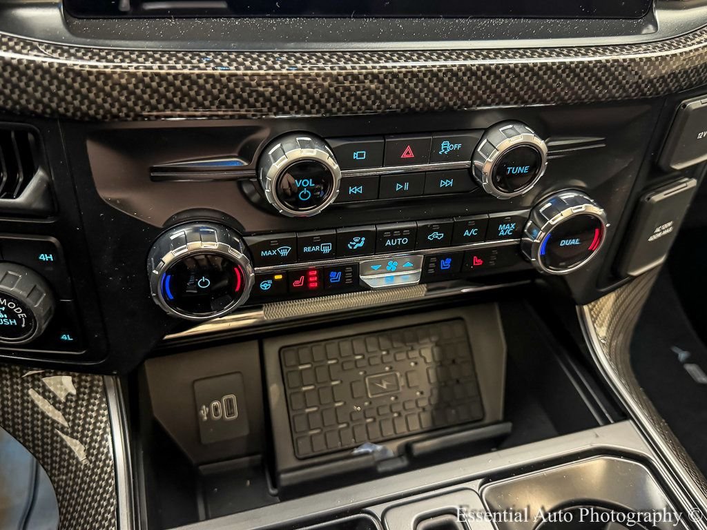 New 2025 Oxford White Ford Lariat® image 20