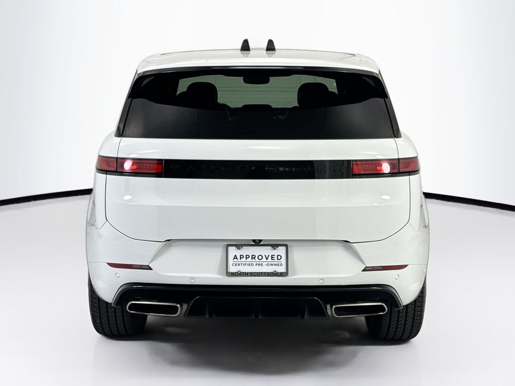 Used 2024 Fuji White Land Rover Dynamic SE image 6