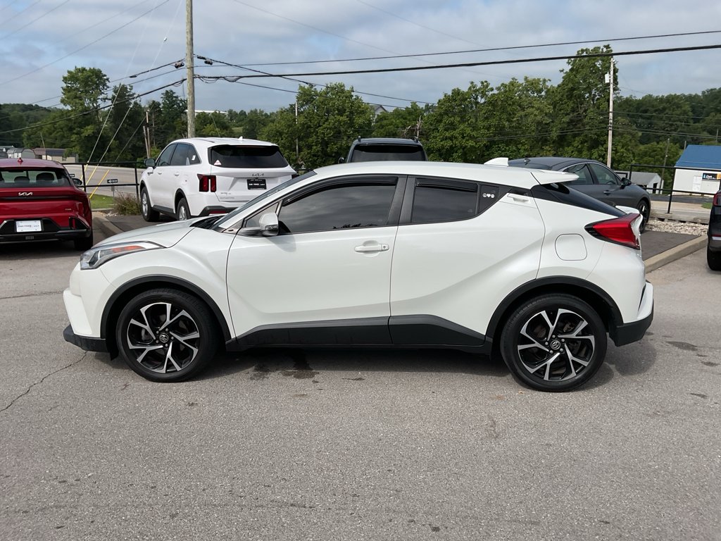 Used 2019 Blizzard Pearl Toyota XLE image 6