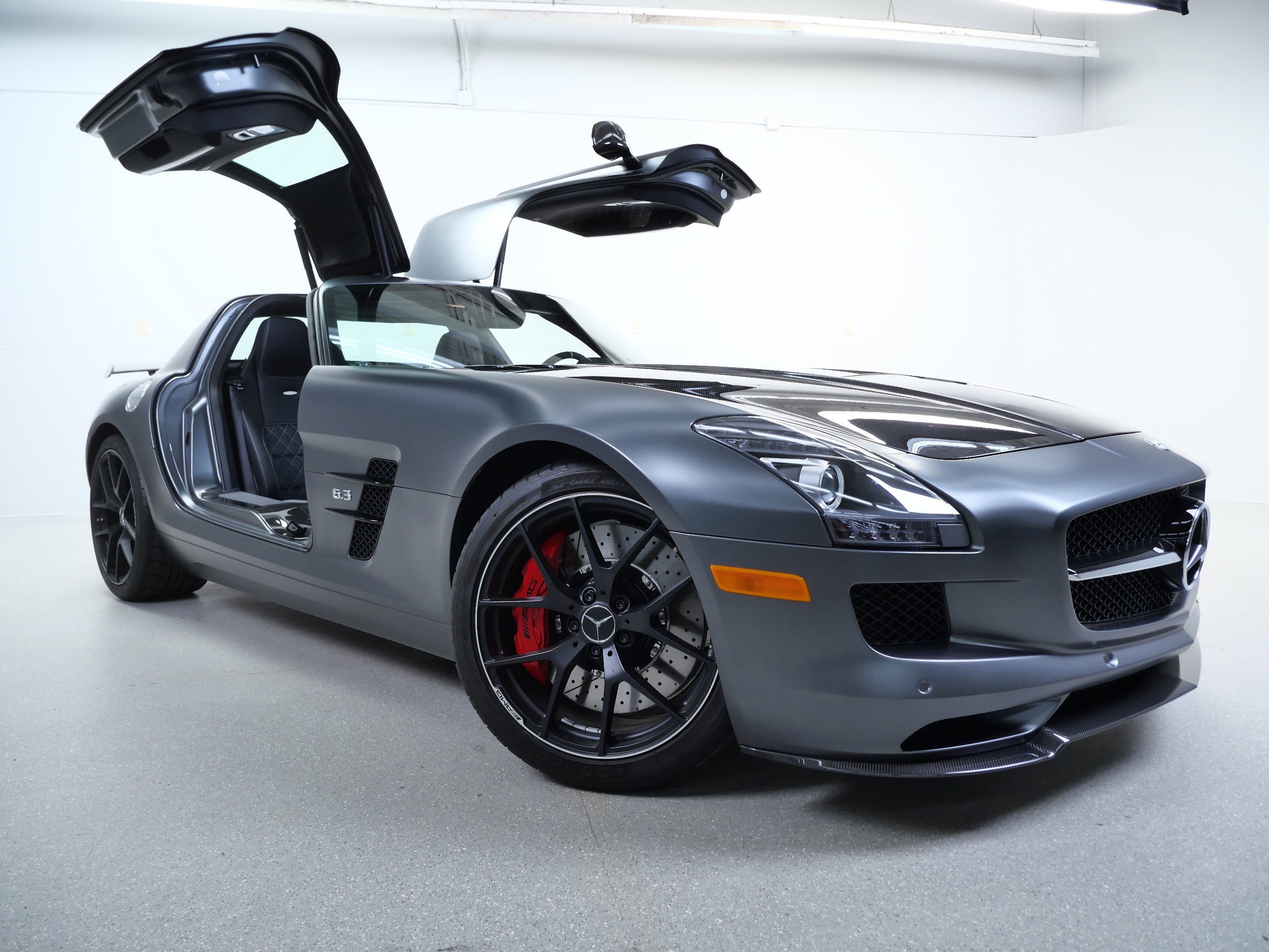 Used 2015 Gray Mercedes-Benz SLS AMG® GT Final Edition image 8