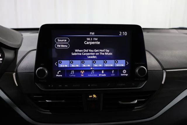 2025 Nissan Altima SV - Photo 21