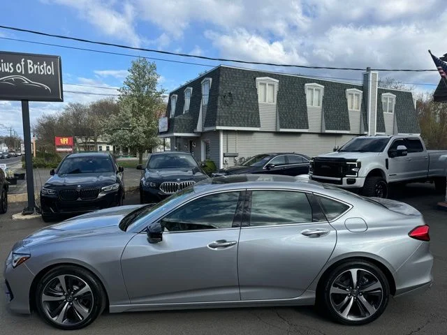 Used 2025 Silver Acura Technology Package image 9