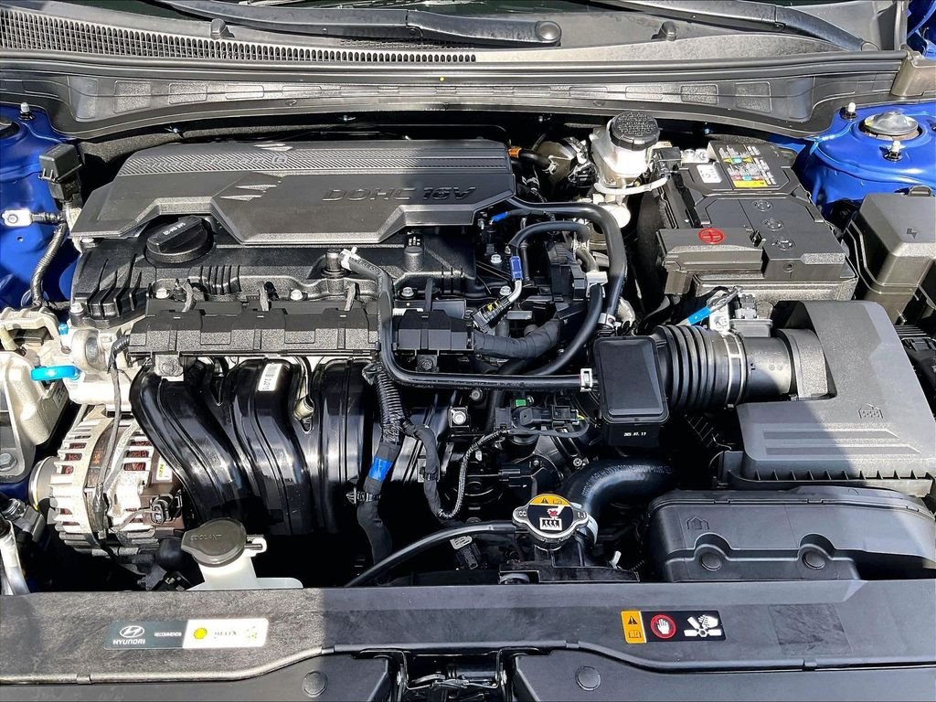 Used 2025 Blue Hyundai SE image 28