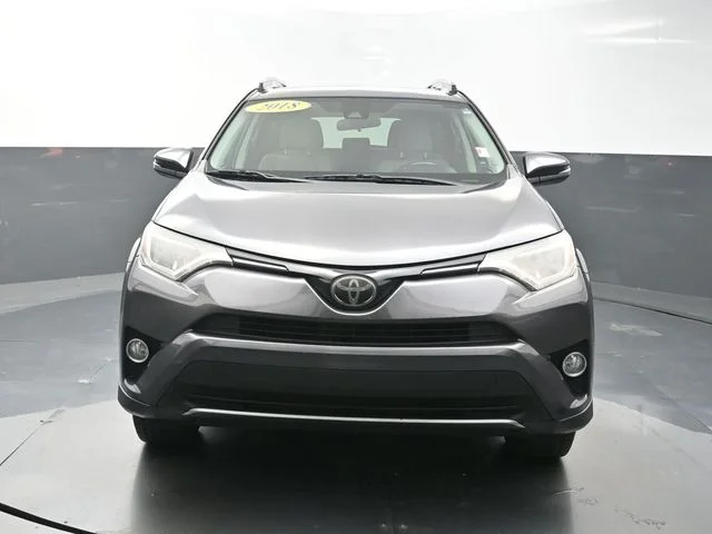 Used 2018 Gray Toyota XLE image 2