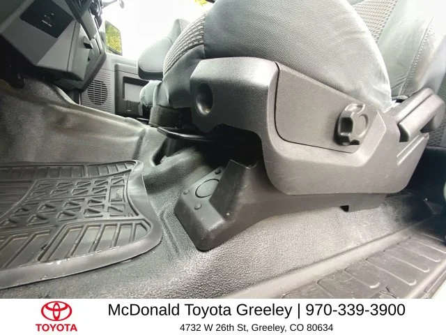 Used 2015 White Ford XL image 12