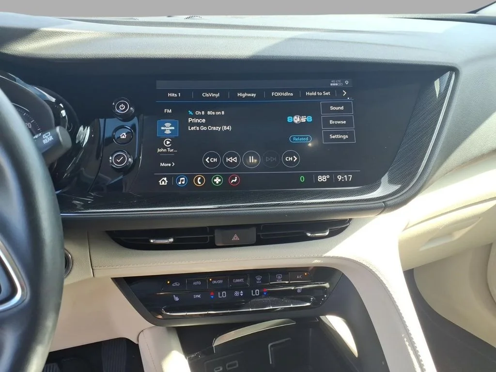 Used 2021 Blue Buick Essence image 19