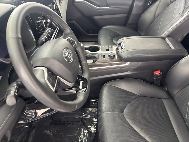 Used 2024 Red Toyota Platinum image 21