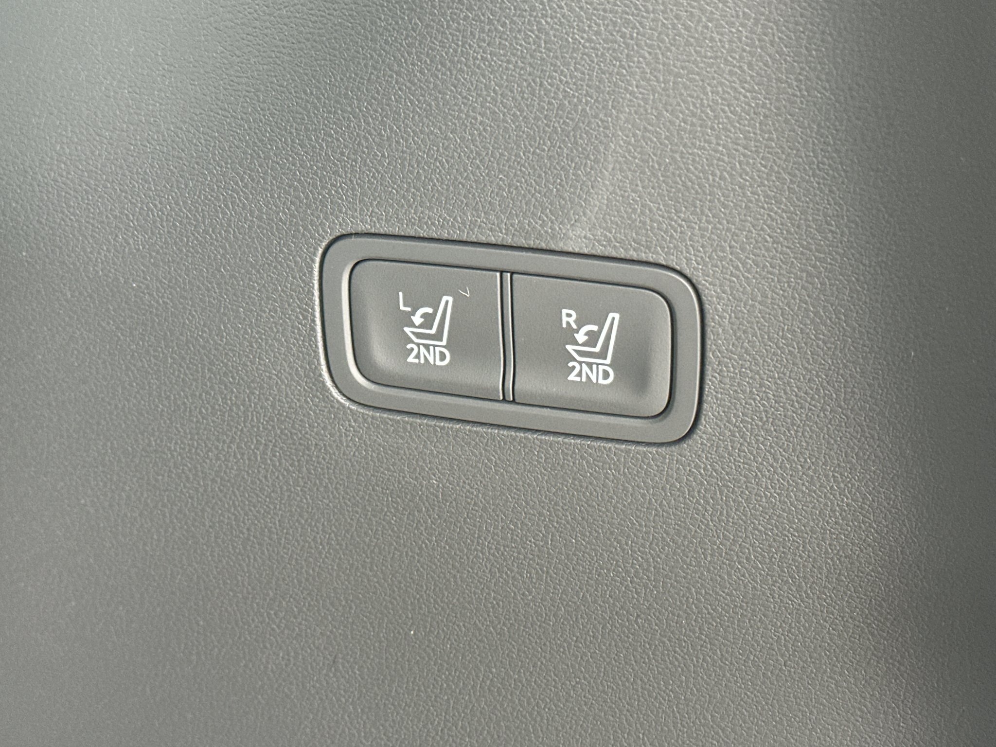 New 2026 Ecotronic Gray Hyundai SEL image 34